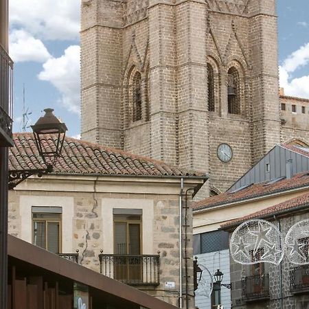 Apartamentos Turisticos Avila La Catedral Buitenkant foto