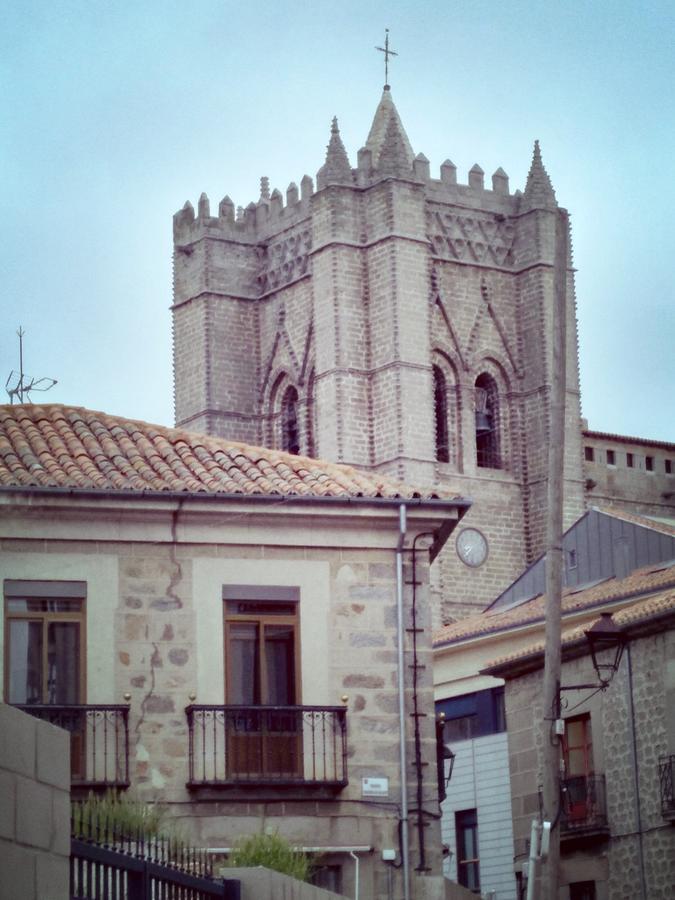 Apartamentos Turisticos Avila La Catedral Buitenkant foto
